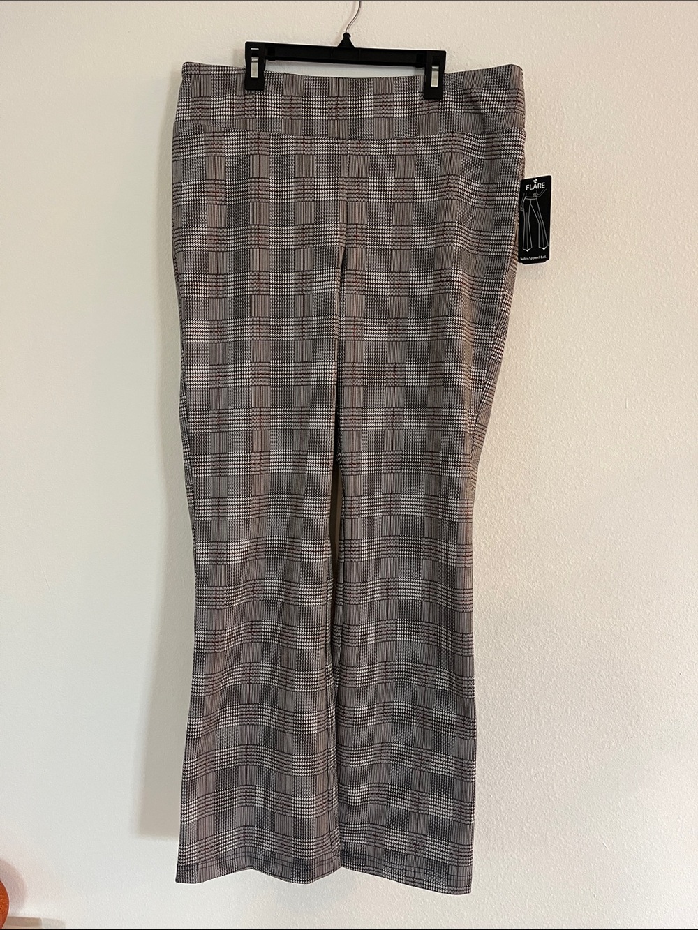 NWT Soho Apparel Tan & Black Plaid Pull On Flare Leg Pants